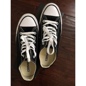 Black converse chuck taylor all star low top